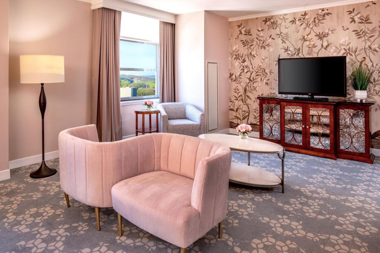 Отель Peoria Marriott Pere Marquette Экстерьер фото