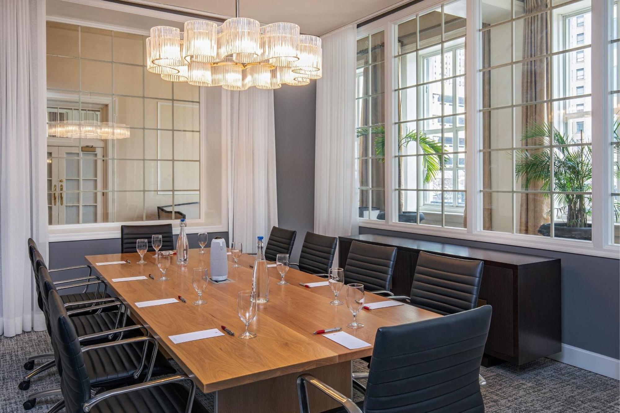 Отель Peoria Marriott Pere Marquette Экстерьер фото