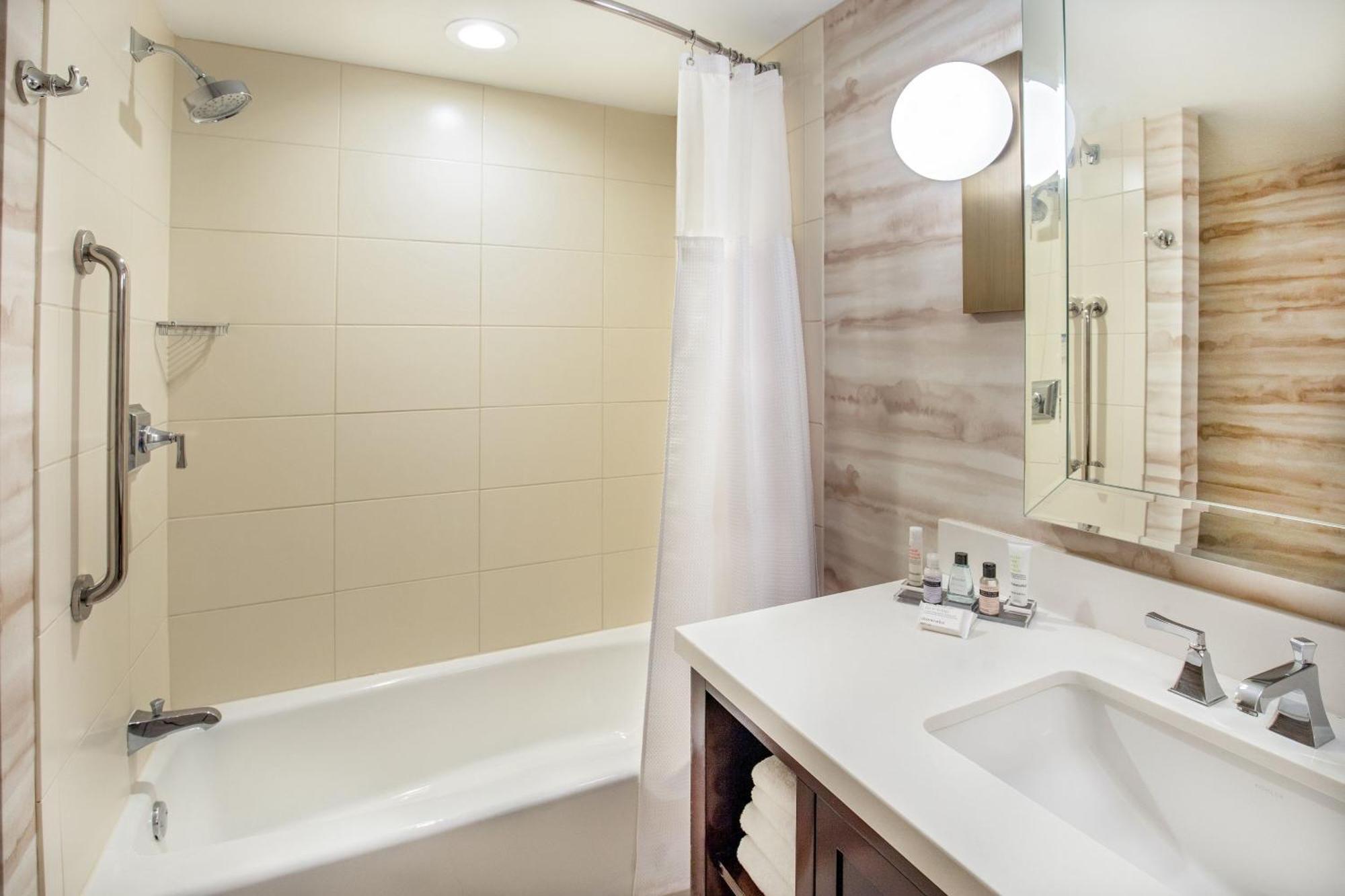 Отель Peoria Marriott Pere Marquette Экстерьер фото