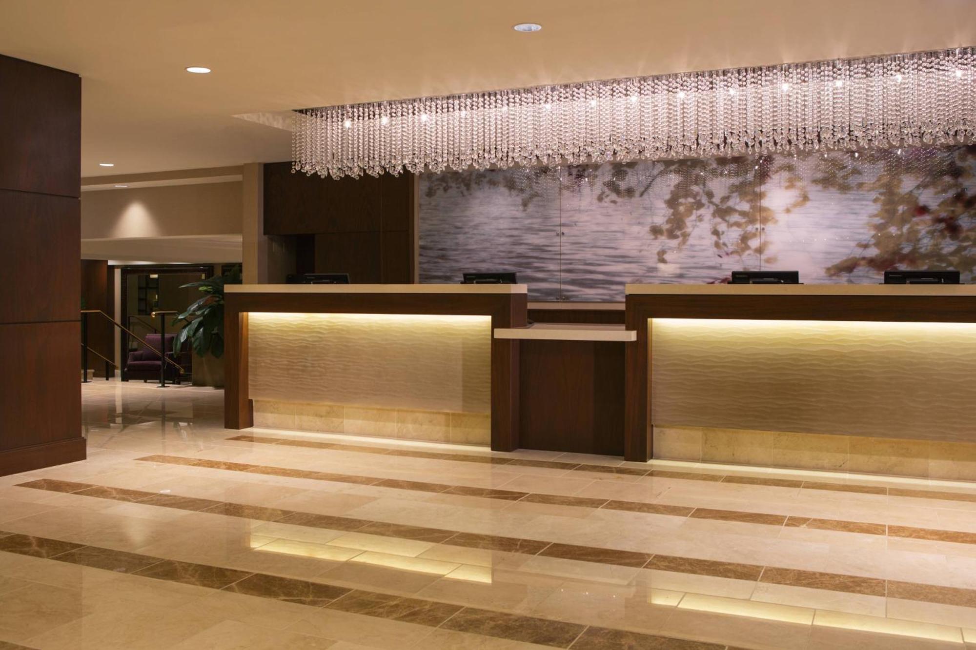 Отель Peoria Marriott Pere Marquette Экстерьер фото