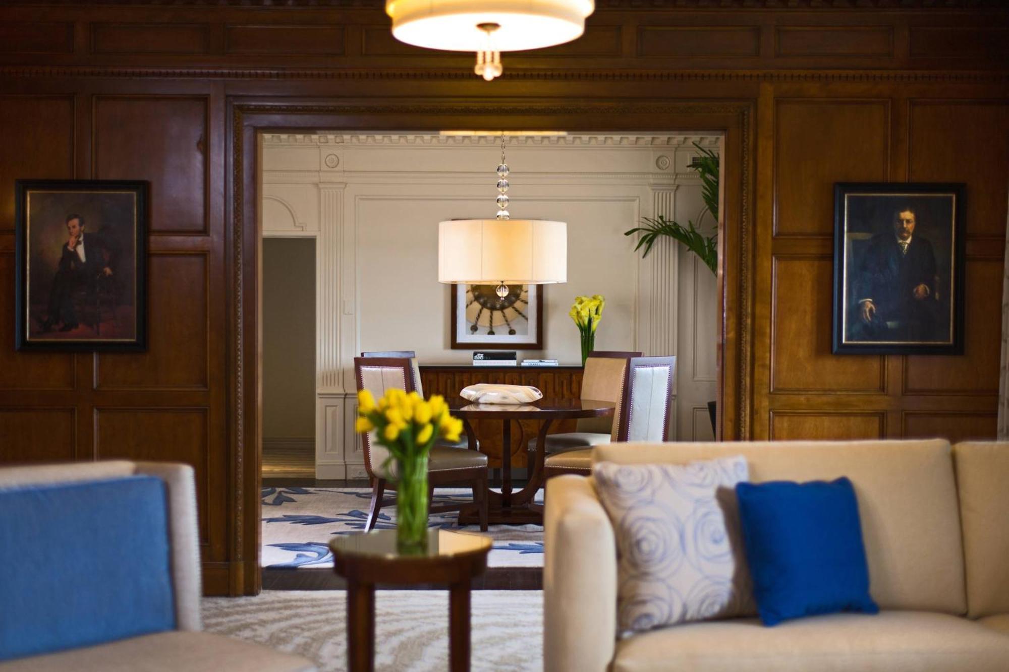 Отель Peoria Marriott Pere Marquette Экстерьер фото