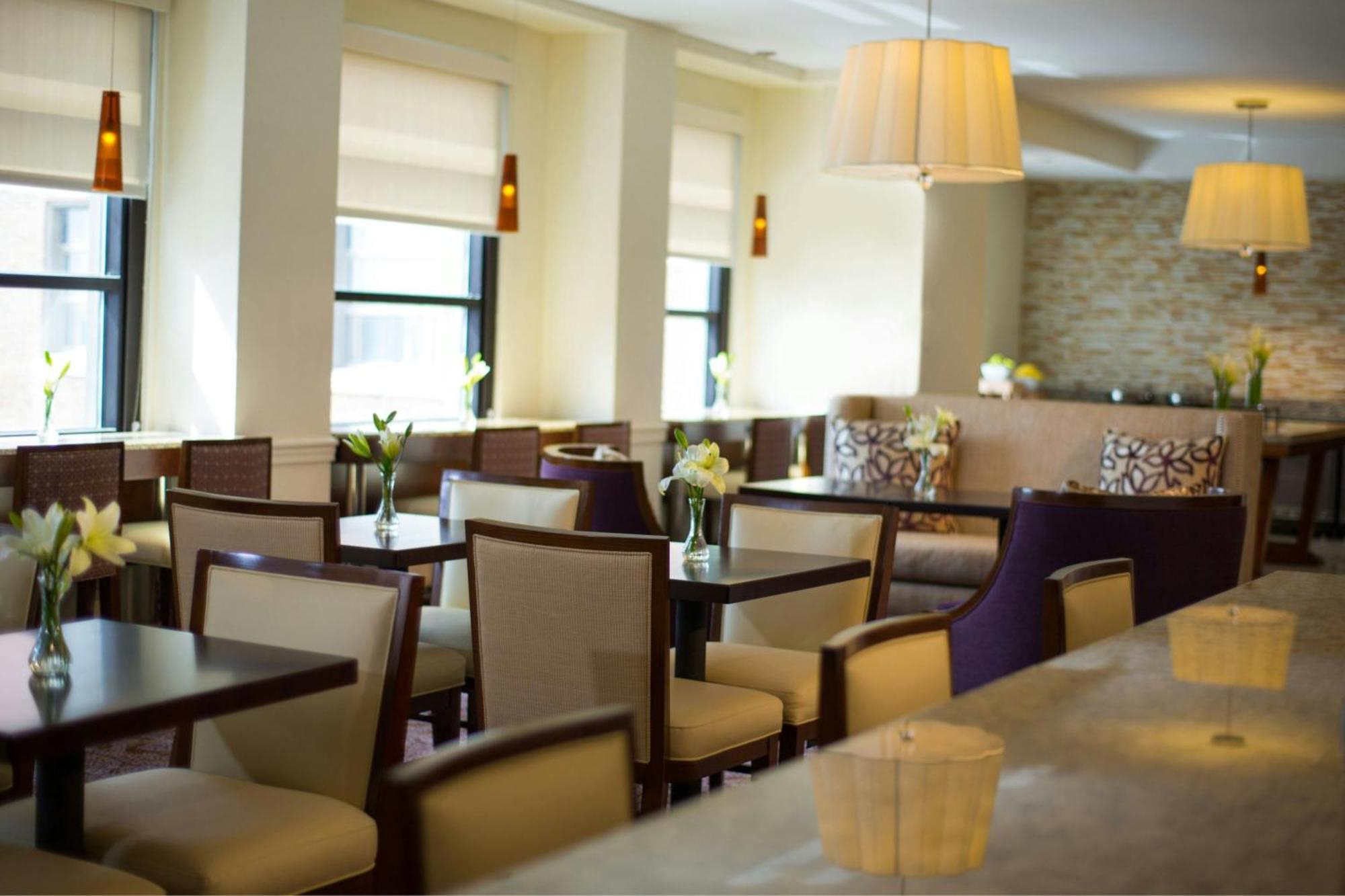 Отель Peoria Marriott Pere Marquette Экстерьер фото